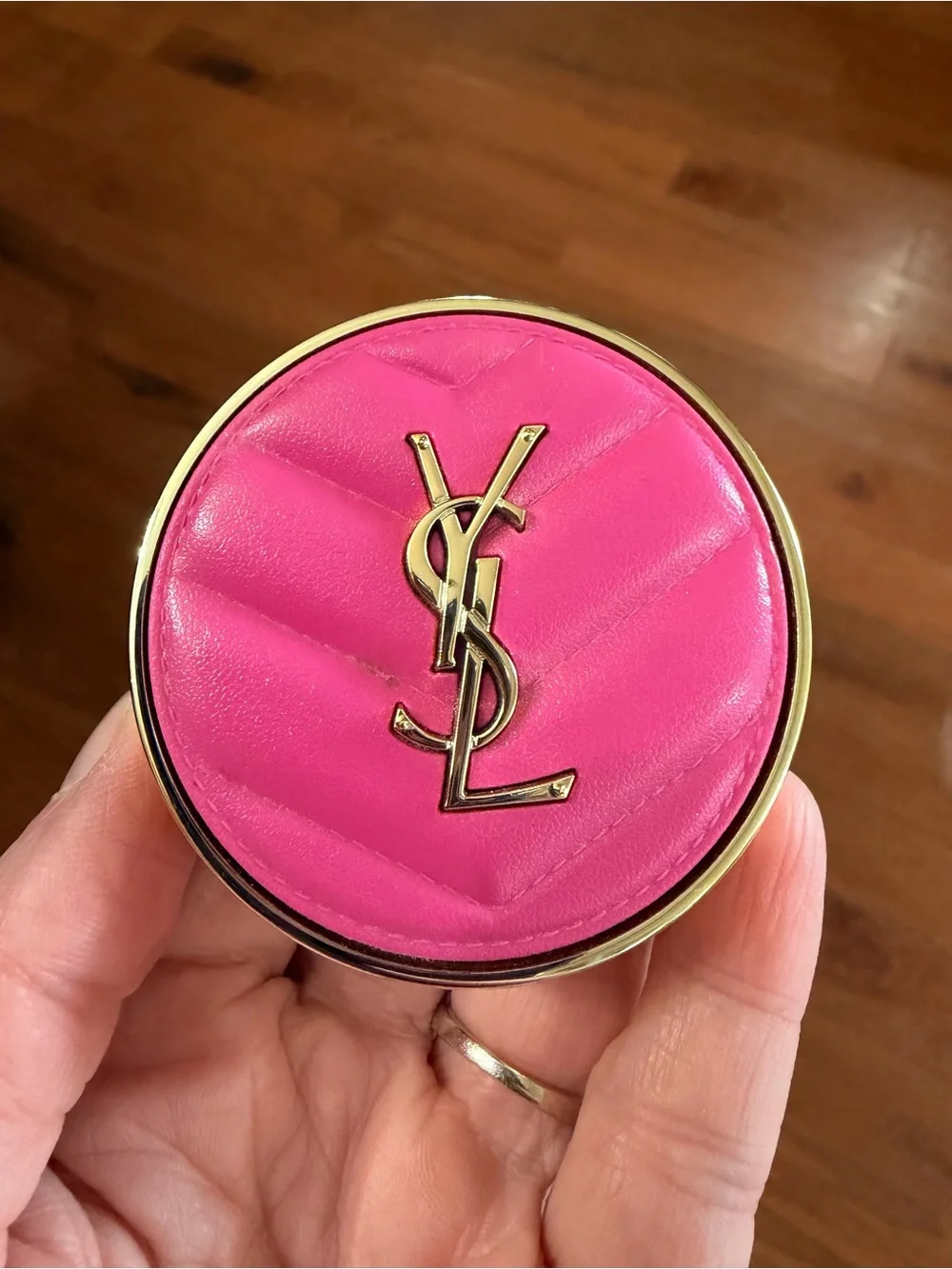 Yves Saint Laurent make me blush 03 Mischievous Magenta - vivid magenta matte.